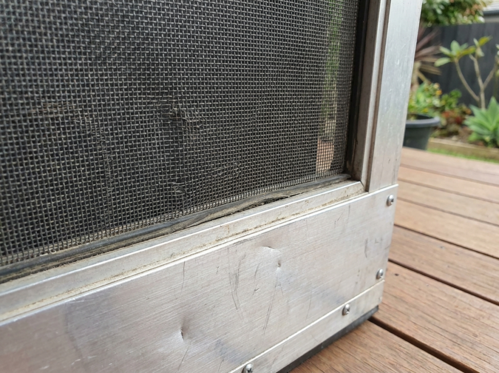 Reißfestes Petscreen-Gewebe mit Trittleiste